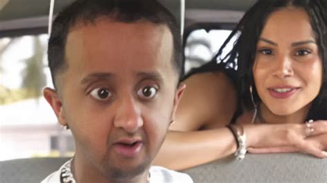 ari electra fan van|Baby Alien goes viral for his reaction to Ari Alectra reveal in Fan。